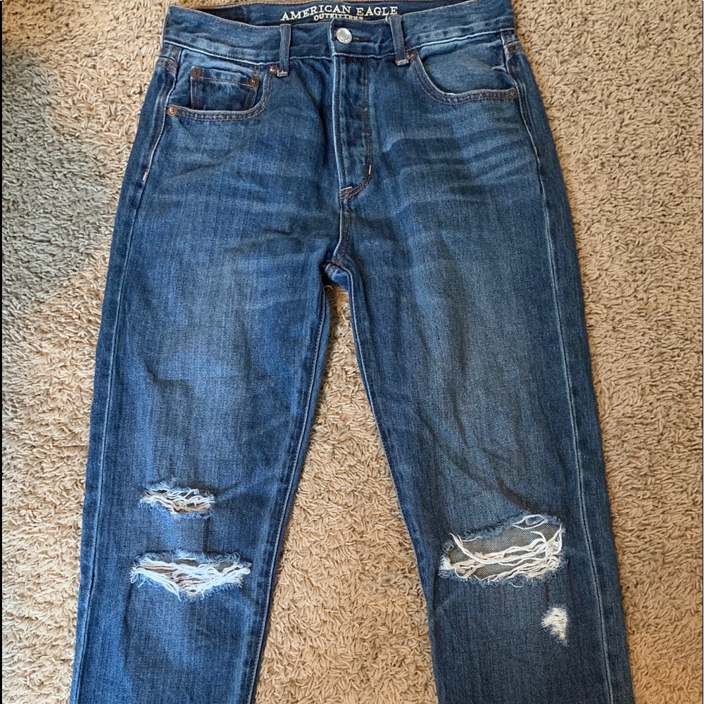 American Eagle Outfitters Hi-Rise Girlfriend Jeans